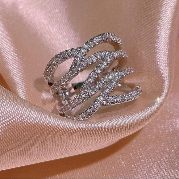 925 Sterling Silver Cocktail Ring - Picture 1 of 2